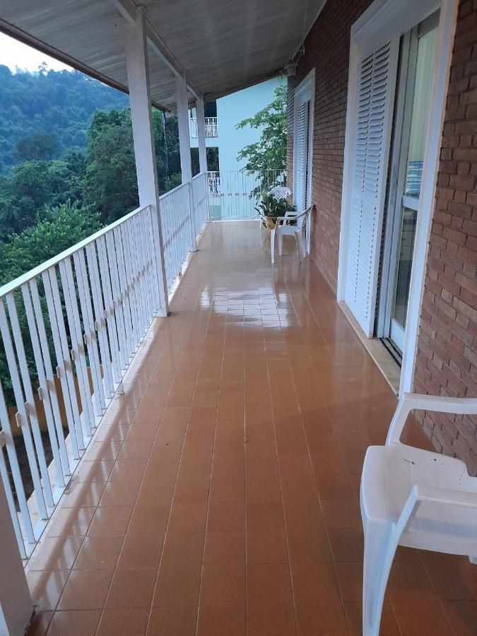Hospedagens Regina * Águas de Lindóia